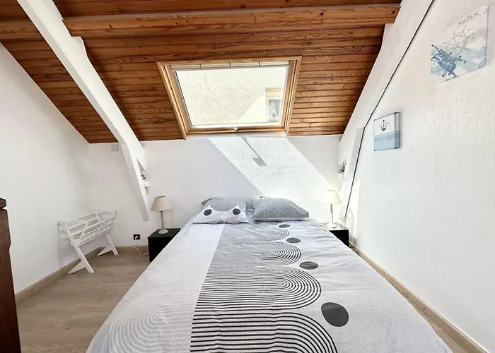 Maison De Pecheur Atypique Les Pieds Dans L\'Eau